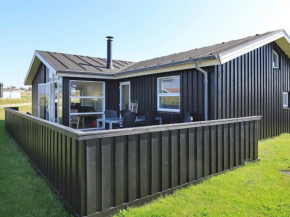 8 person holiday home in Hj rring